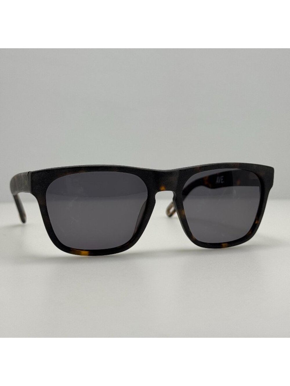 Casse77e Cassette Sunglasses Hifi Ave.